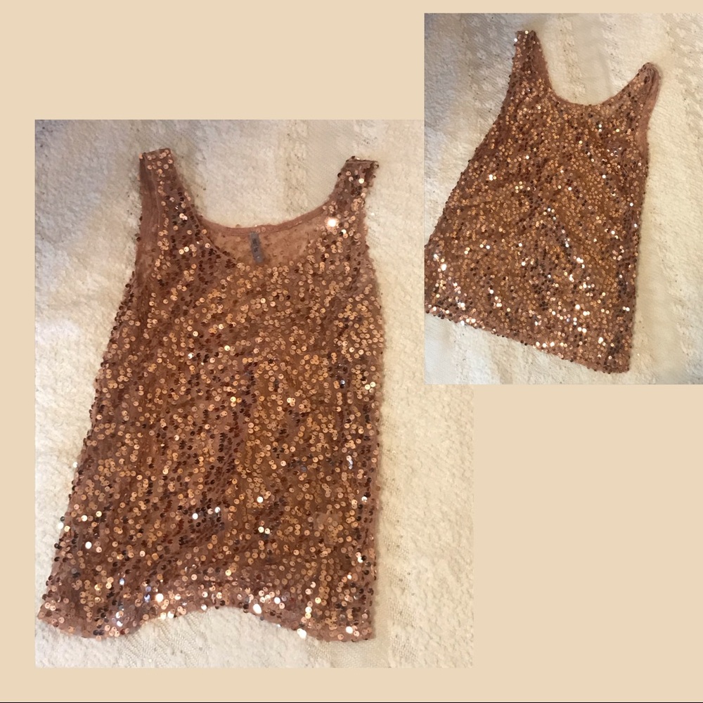 Beautiful and unique sequin rose gold top